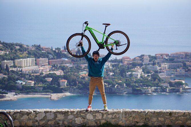 A beautiful escape on an electric bike - Where the tour starts: Nice’s practical meeting spot
