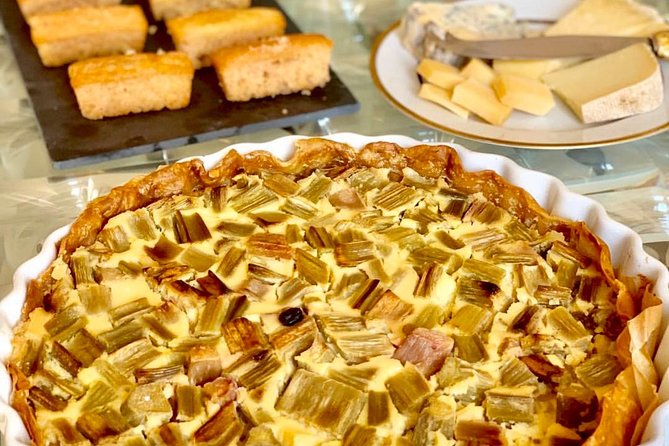 An Unforgettable Gourmet Morning in Nice - What You’ll Eat: Croissant, Surprise Menu, and 15+ Homemade Pastries