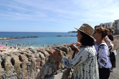 Cannes and Antibes Afternoon tour from Nice - The littoral drive: the ride is part of the sightseeing