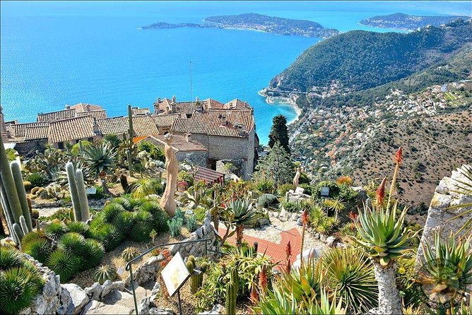 Excursion partagée Eze, Monaco & Monte Carlo from Nice - Eze: medieval village charm plus a real-world perfume visit