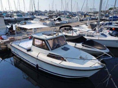 French Riviera Private Boat Trip - Esteou 630 onboard vibe: rustic charm with real comfort