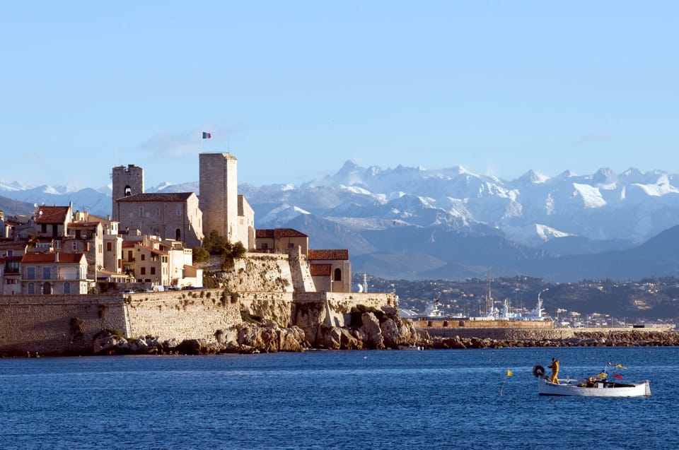 French Riviera: Private Driver Guide Tailor-Made Tour - Why a private guide makes the whole day better