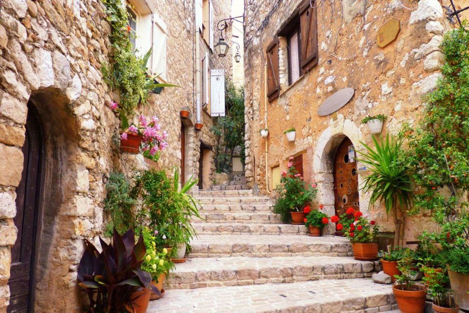 From Nice: Cannes, Antibes & St Paul de Vence Half-Day Tour - Meeting Point in Nice: How the Day Starts