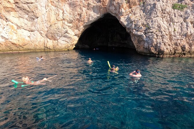 From Nice : Secret Riviera Boat Tour to Mala cave with Snorkeling - A 2-hour Riviera speedboat that targets the best moments