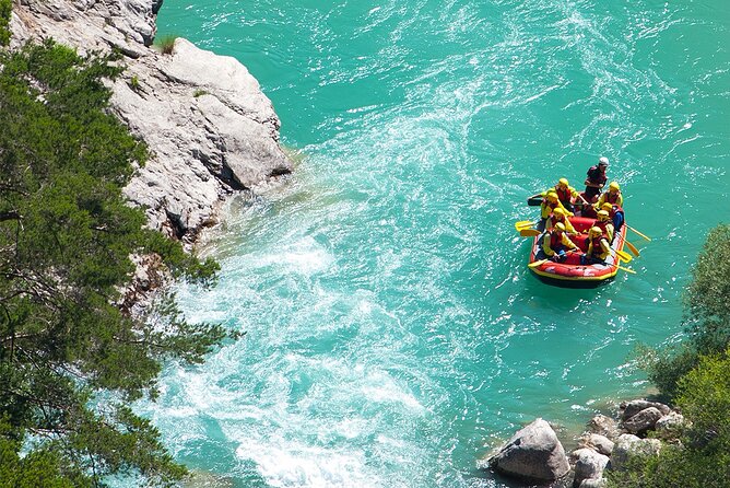 Gorges du Verdon Private Tour - Lac de Sainte-Croix: your best hour of the day