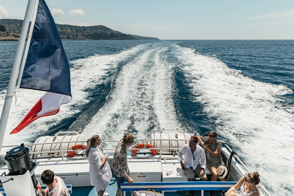 Nice: 1-Hour Sightseeing Cruise to Villefranche Bay - Saint-Jean-Cap-Ferrat: Villas, Cliffs, and Why People Pay for This View