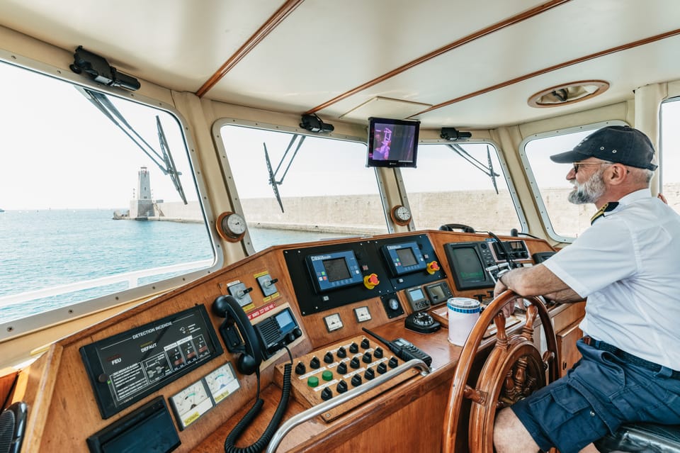 Nice: 1-Hour Sightseeing Cruise to Villefranche Bay - Who Should Book This Cruise, and Who Might Prefer Something Else