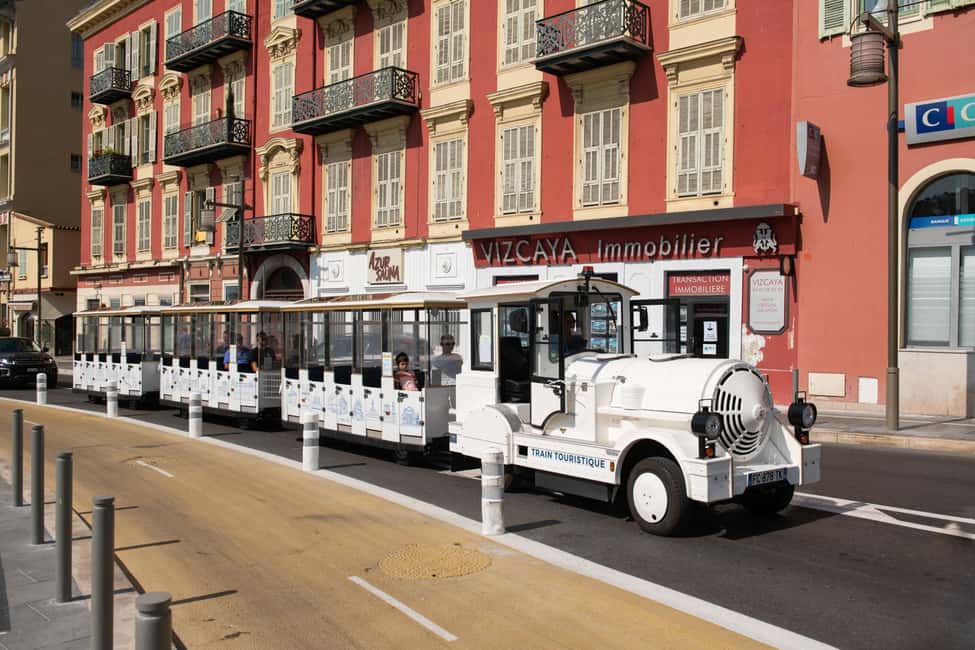 Nice: A gentle ride on a little electric train with a panoramic view - The 10-minute 360° view: your best payoff, your tightest time