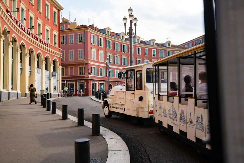 Nice: A gentle ride on a little electric train with a panoramic view - Who this panoramic train tour suits best