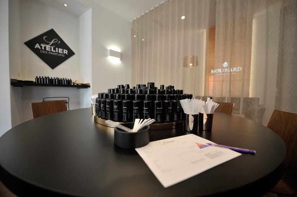 Nice: Discovery Perfume Workshop - The Perfumer’s Classroom: Learning Notes Without Boring You