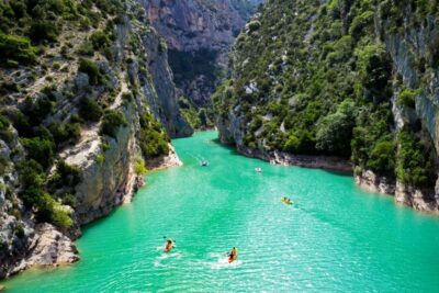 Nice: The Gorges du Verdon and Ste Croix Lake Full-Day Tour - Castellane on Route Napoleon: ramparts, views, and an easy wander