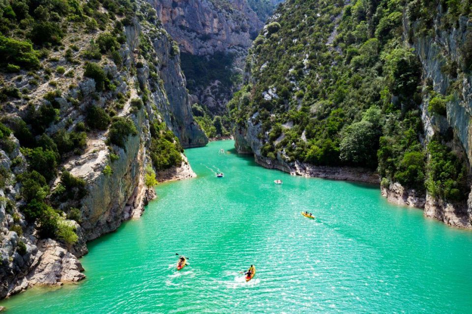 Nice: The Gorges du Verdon and Ste Croix Lake Full-Day Tour - Castellane on Route Napoleon: ramparts, views, and an easy wander