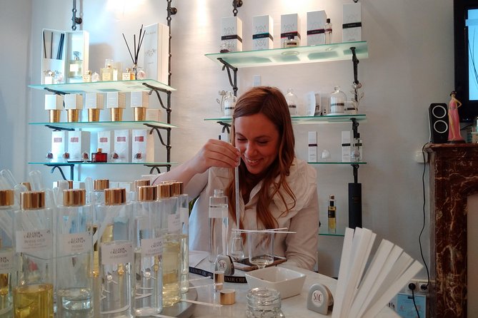Perfume Workshop - Your Nose as the Main Character: How Scent Reactions Work