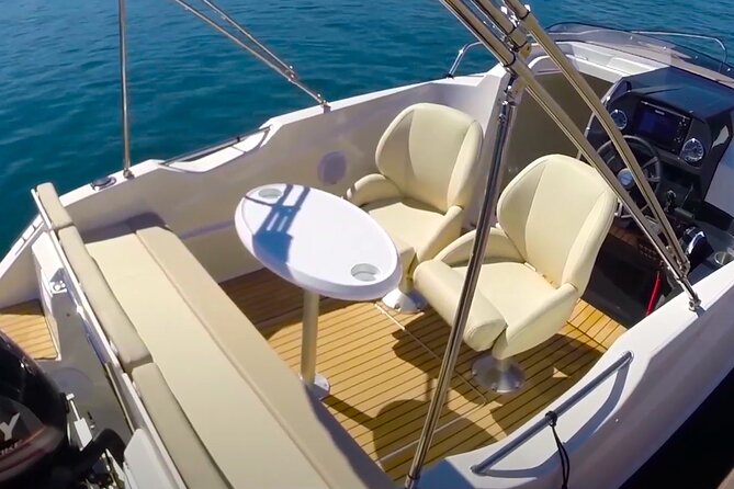 Private Boat Tour from Nice to Monaco, boat tour Nice - Villefranche-sur-Mer swim hour: when the day turns into a vacation