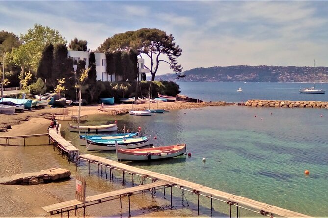 The French Riviera - The Moyenne corniche ride to Eze: views with built-in drama