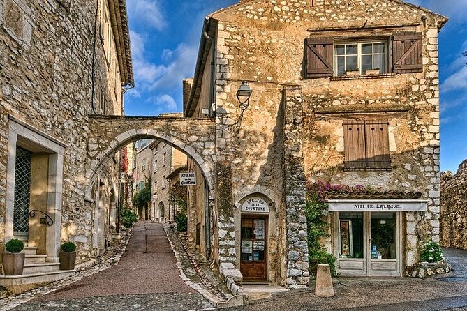 Villages Médiévaux,Grasse, Gourdon, Tourrettes sur Loup, St Paul - Tourrettes-sur-Loup: Violet Country, Artists, and Stone Streets