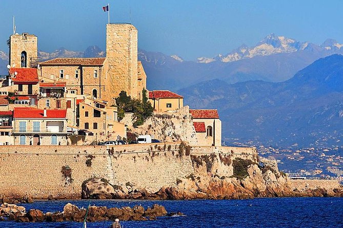 Wine Tasting, Provencal Market, Cannes and St Paul de Vence - The drive and the “guided” format: what you can expect between stops